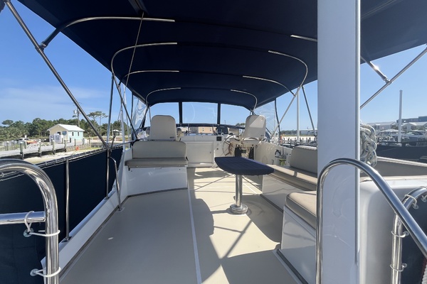 GloriaUs 42ft Grand Banks Yacht For Sale