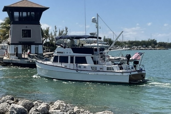 2002 Grand Banks 42