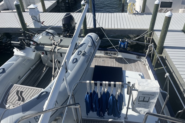 GloriaUs 42ft Grand Banks Yacht For Sale