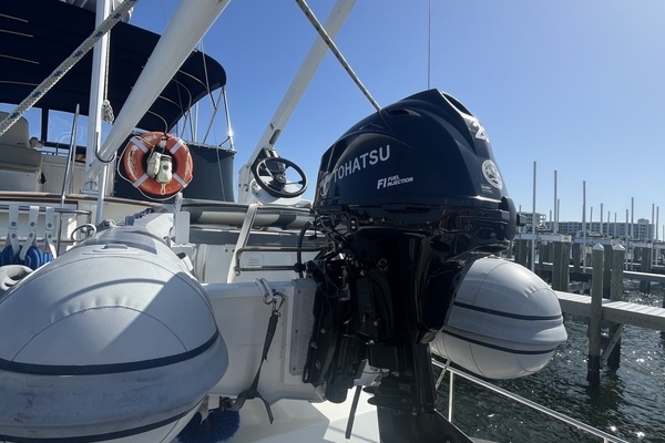 2002 Grand Banks 42