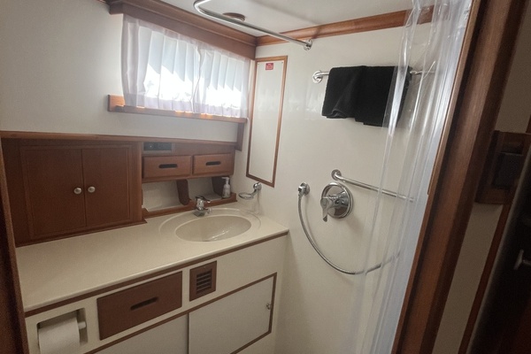 GloriaUs 42ft Grand Banks Yacht For Sale