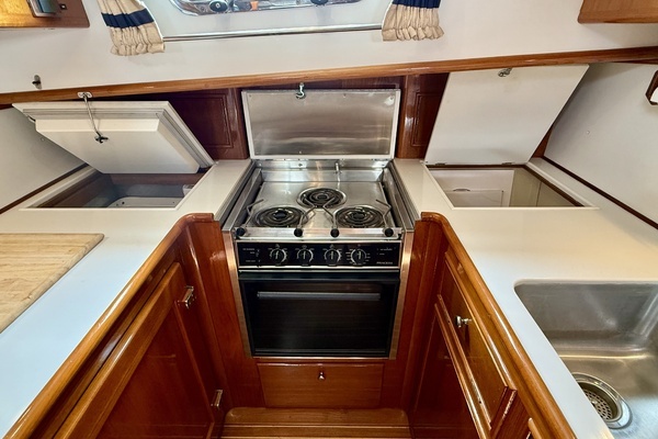 2001 Grand Banks Eastbay 49