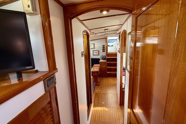 2001 Grand Banks Eastbay 49