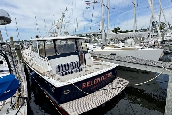 2001 Grand Banks Eastbay 49