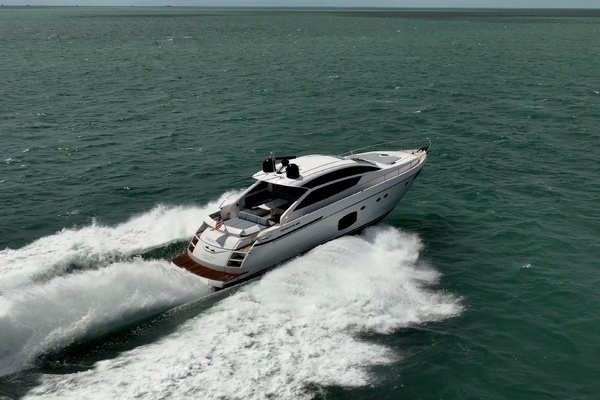 2020 Pershing 62