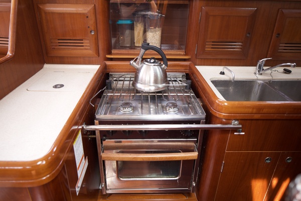 Sissauni  42ft Beneteau Yacht For Sale