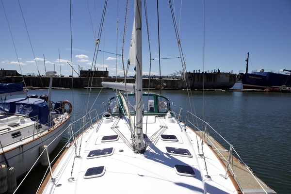 Sissauni  42ft Beneteau Yacht For Sale