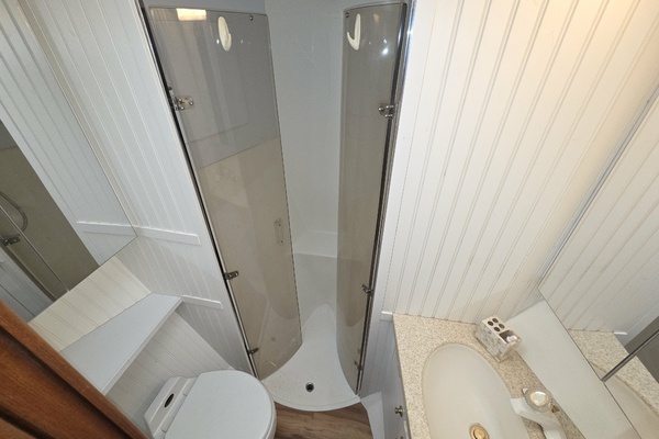 Wazzzzup 56ft Ocean Yacht For Sale