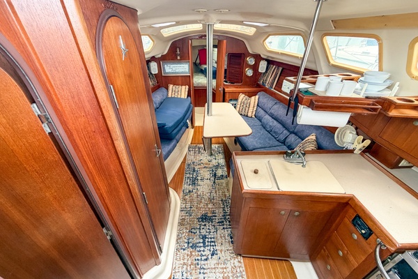 Elaine n Me 31ft Hunter Yacht For Sale