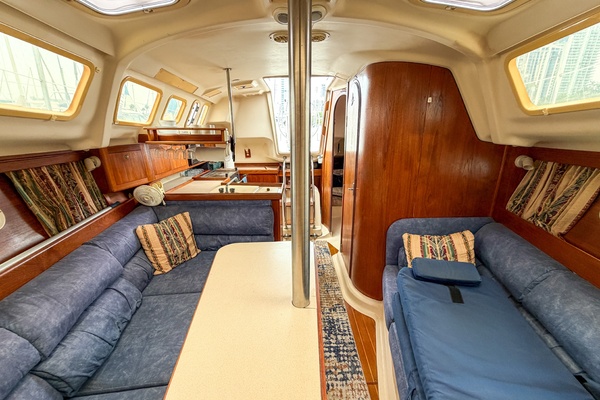 Elaine n Me 31ft Hunter Yacht For Sale