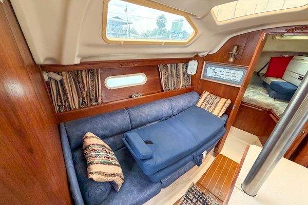 Elaine n Me 31ft Hunter Yacht For Sale