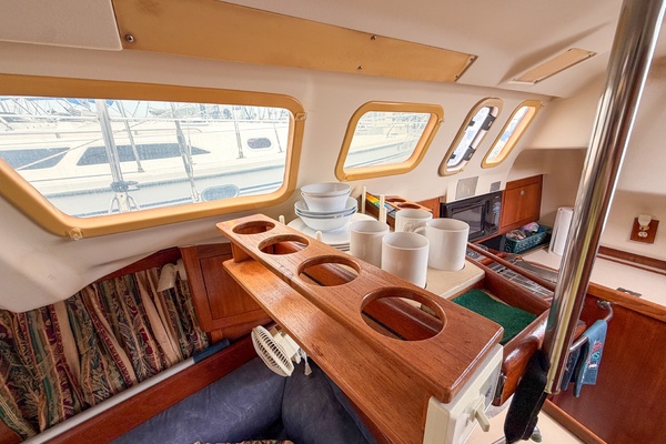 Elaine n Me 31ft Hunter Yacht For Sale