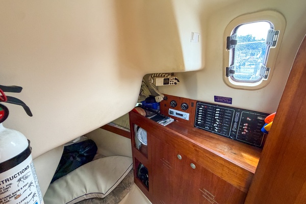 Elaine n Me 31ft Hunter Yacht For Sale