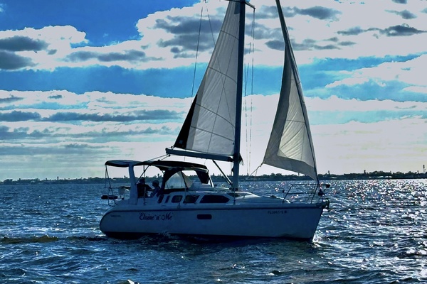 Elaine n Me 31ft Hunter Yacht For Sale