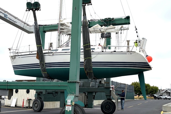 SURF 33ft X Yachts Yacht For Sale