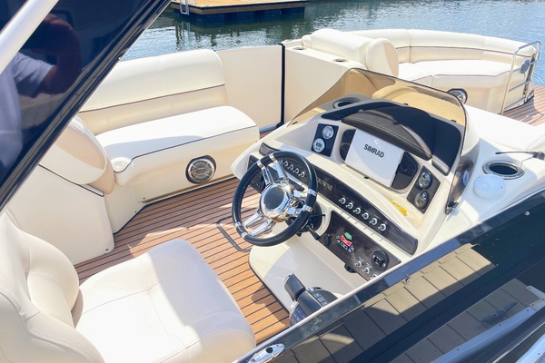 Trailer Included 25ft Harris FloteBote Yacht For Sale