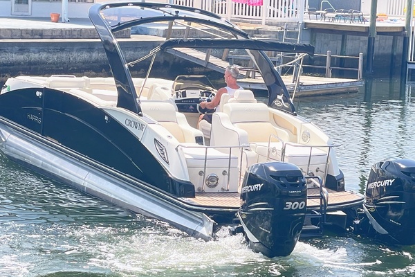 Trailer Included 25ft Harris FloteBote Yacht For Sale