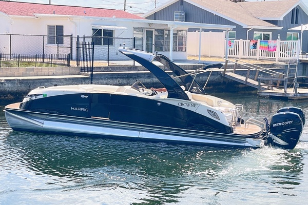 Trailer Included 25ft Harris FloteBote Yacht For Sale