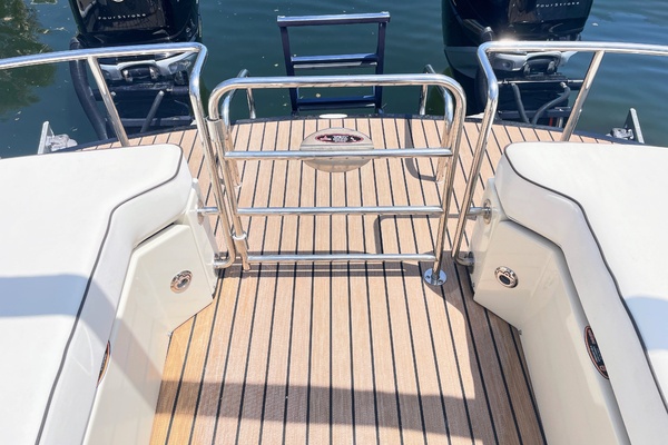 Trailer Included 25ft Harris FloteBote Yacht For Sale