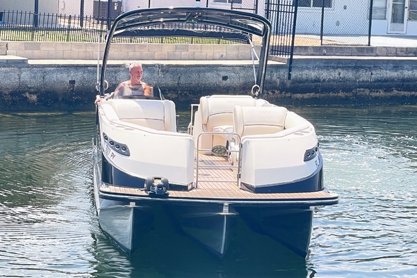 Trailer Included 25ft Harris FloteBote Yacht For Sale