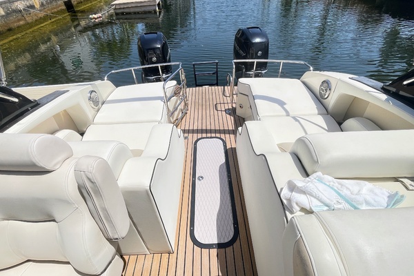 Trailer Included 25ft Harris FloteBote Yacht For Sale