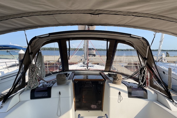 Escape II 40ft Jeanneau Yacht For Sale