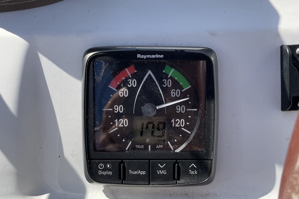 Escape II 40ft Jeanneau Yacht For Sale