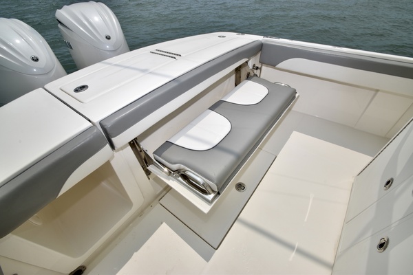 Bitter Fitter 28ft Regulator Yacht For Sale