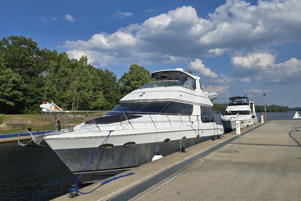 NOW IS GOOD 53ft Carver Yacht For Sale