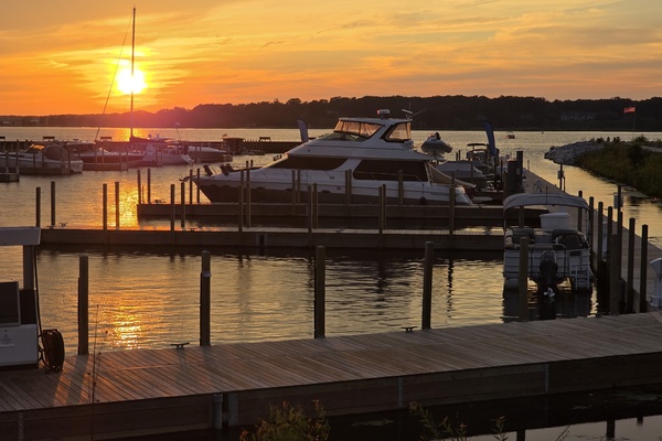 NOW IS GOOD 53ft Carver Yacht For Sale