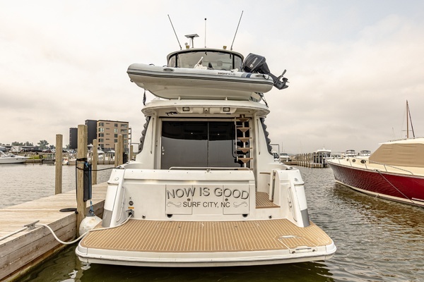 2002 Carver 53