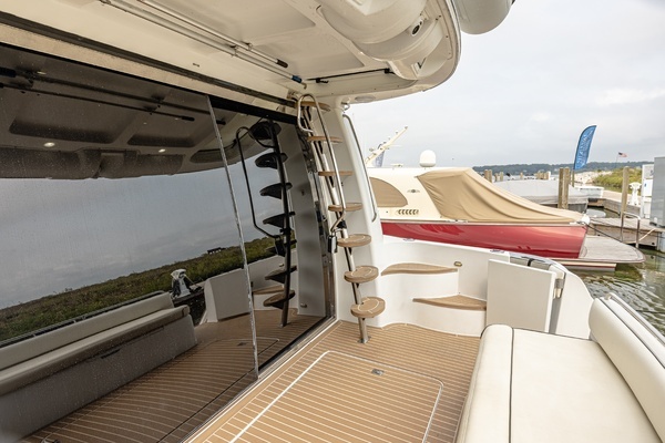 2002 Carver 53