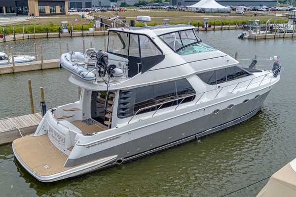 2002 Carver 53