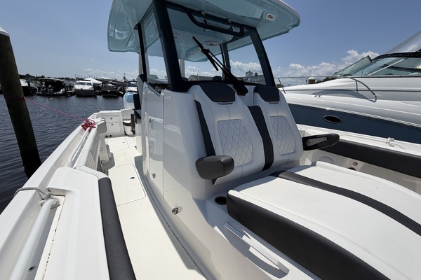 32ft Fountain Yacht For Sale