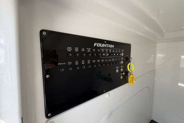 32ft Fountain Yacht For Sale