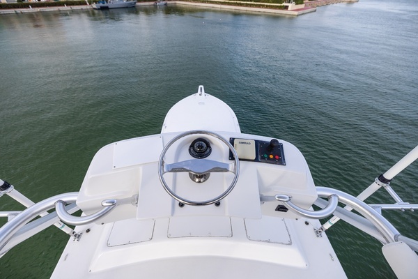 2001 Viking 65