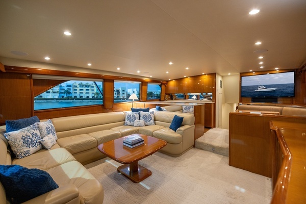 2001 Viking 65