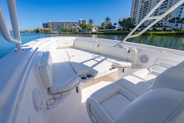 2019 Everglades 35