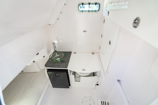 Blue Sky 35ft Everglades Yacht For Sale