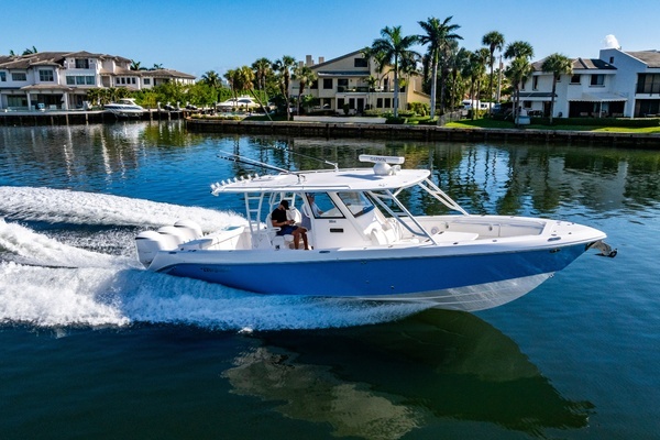 2019 Everglades 35