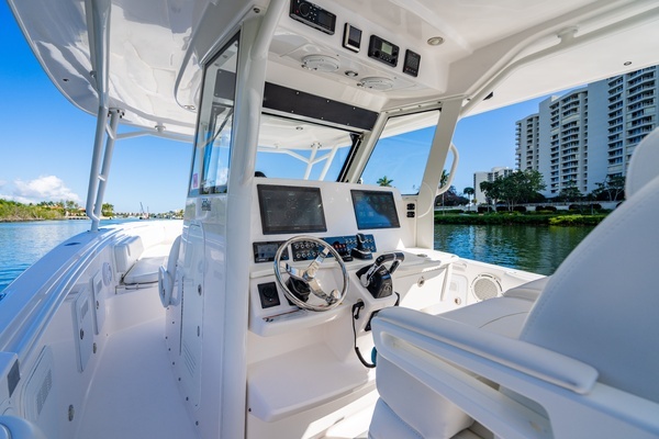 2019 Everglades 35