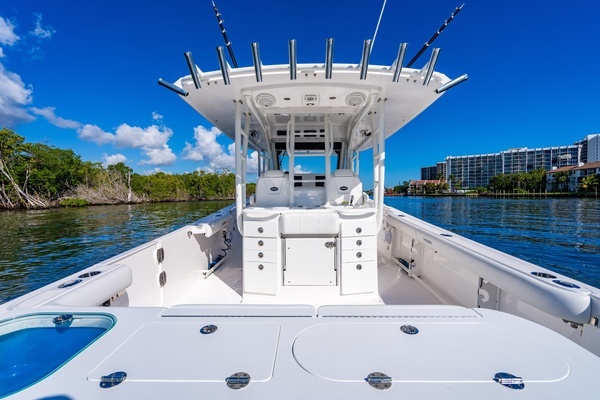 2019 Everglades 35
