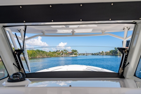 2019 Everglades 35
