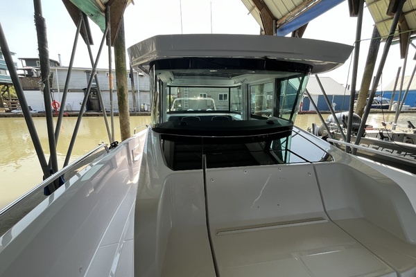 2025 Axopar 29