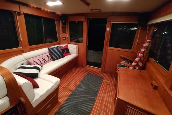 1996 Grand Banks 40