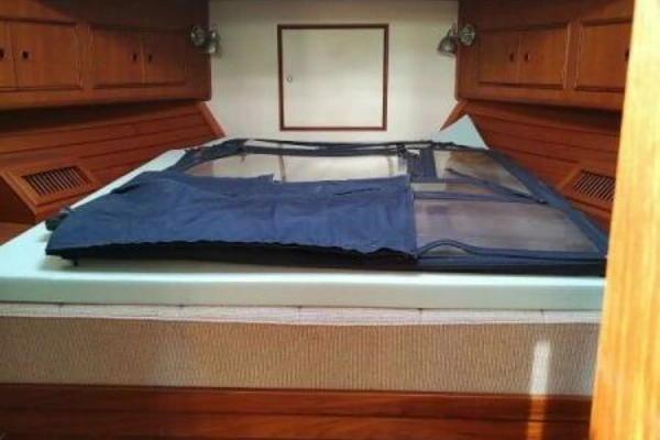 1996 Grand Banks 40