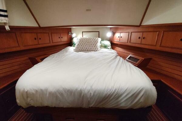 Summersalts 40ft Grand Banks Yacht For Sale