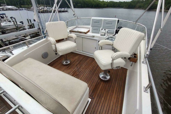 1996 Grand Banks 40