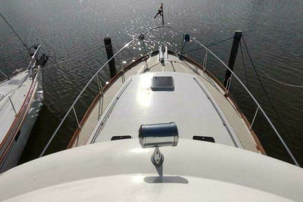 1996 Grand Banks 40