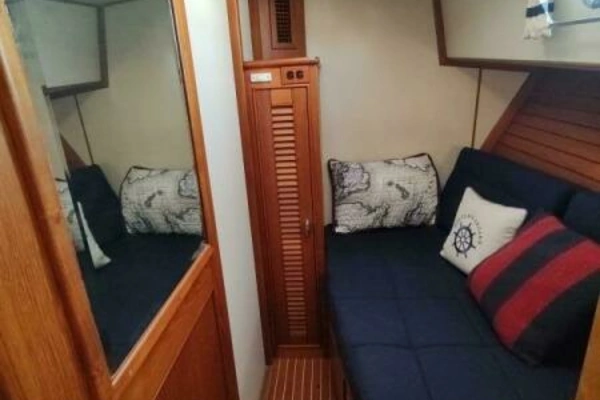 1996 Grand Banks 40